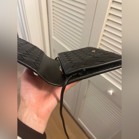 Bottega veneta wallet on a strap shoulder bag in black - Picture 10 of 12